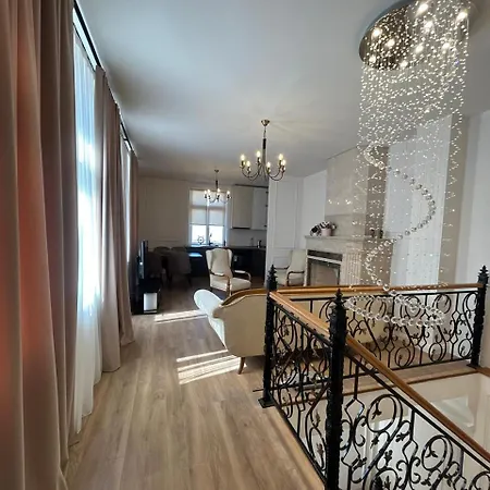Luxurious 1-Bedroom Condo At Centre Of Old Tbilisi - Newly Renovated! Exterior photo