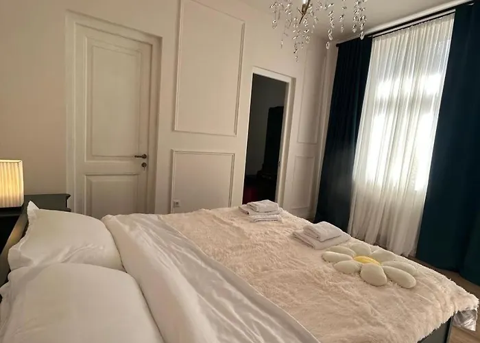 Luxurious 1-Bedroom Condo At Centre Of Old Tbilisi - Newly Renovated!